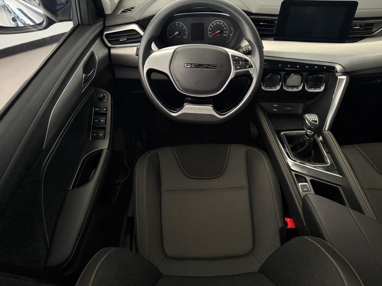 baic-x35-azul-18.jpeg