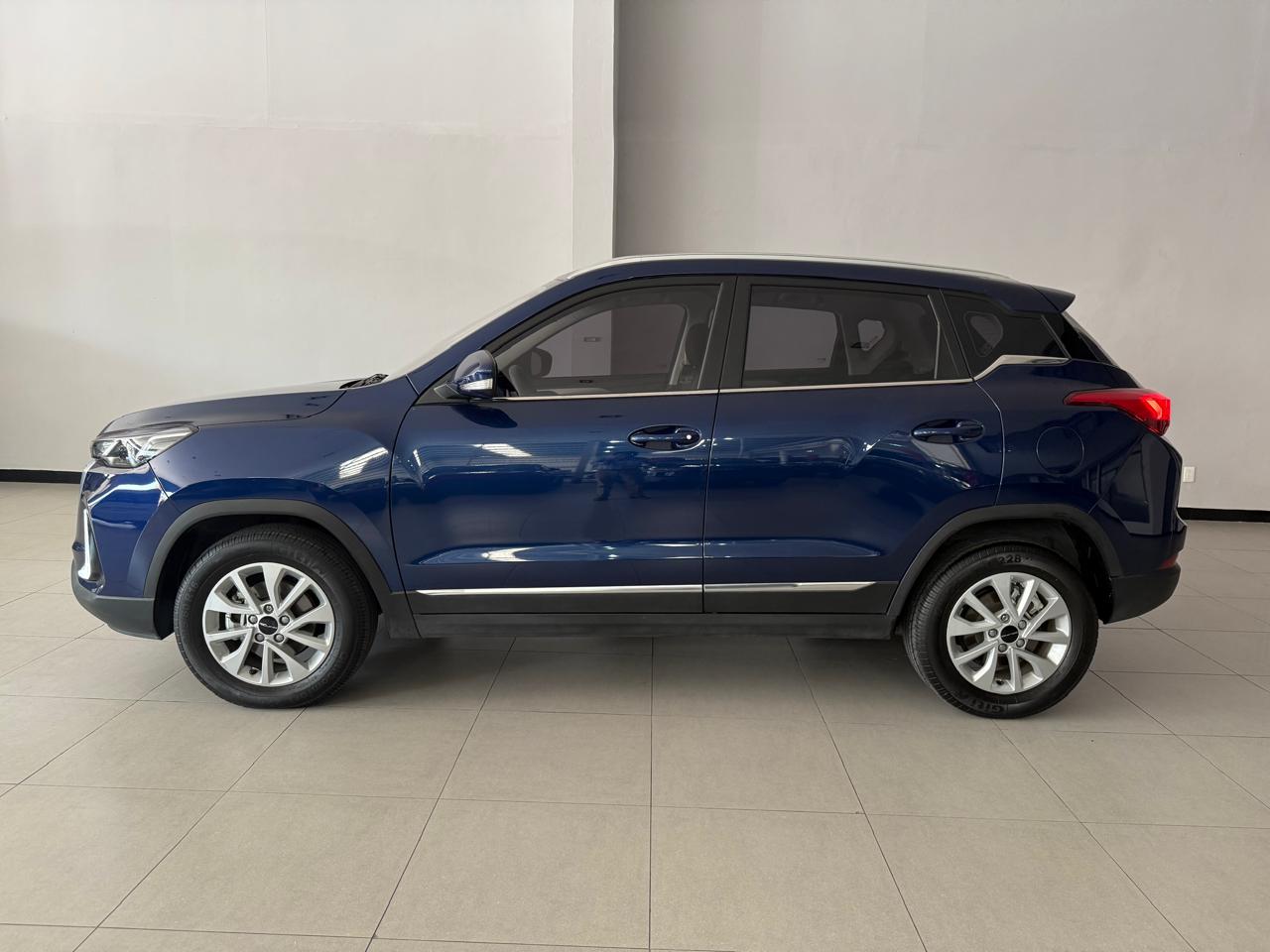 baic-x35-azul-2.jpeg