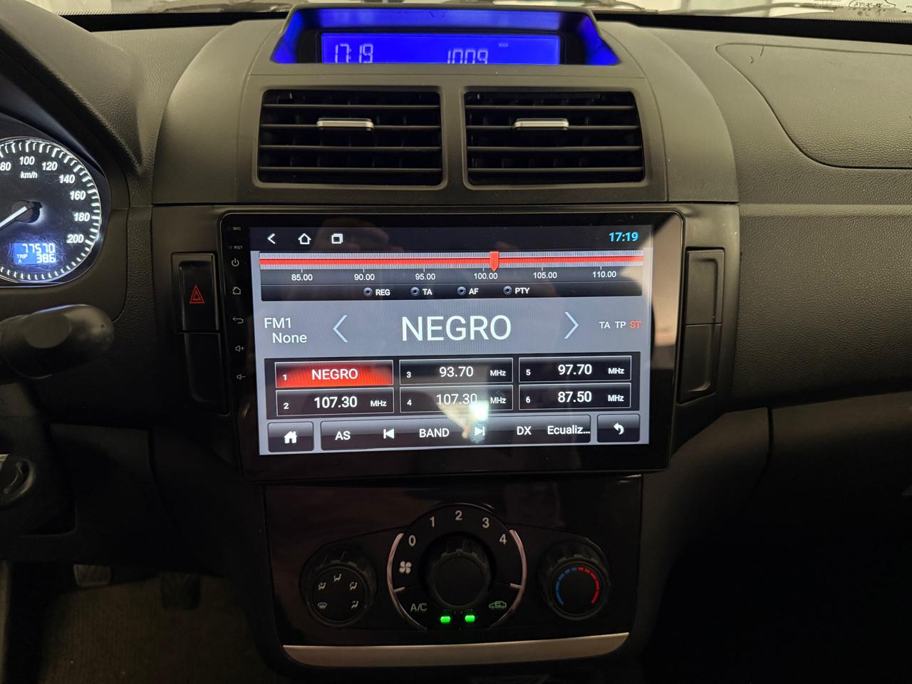 baic-x35-azul-6.jpeg