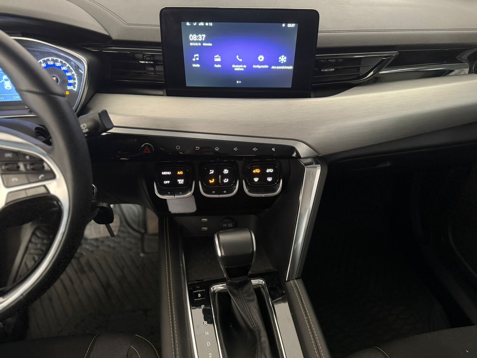 baic-x35-azul-v-15.jpeg