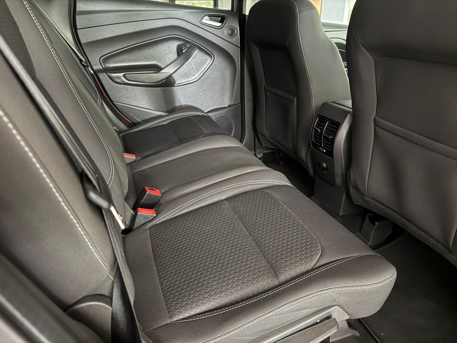 ford-escape-8.jpeg